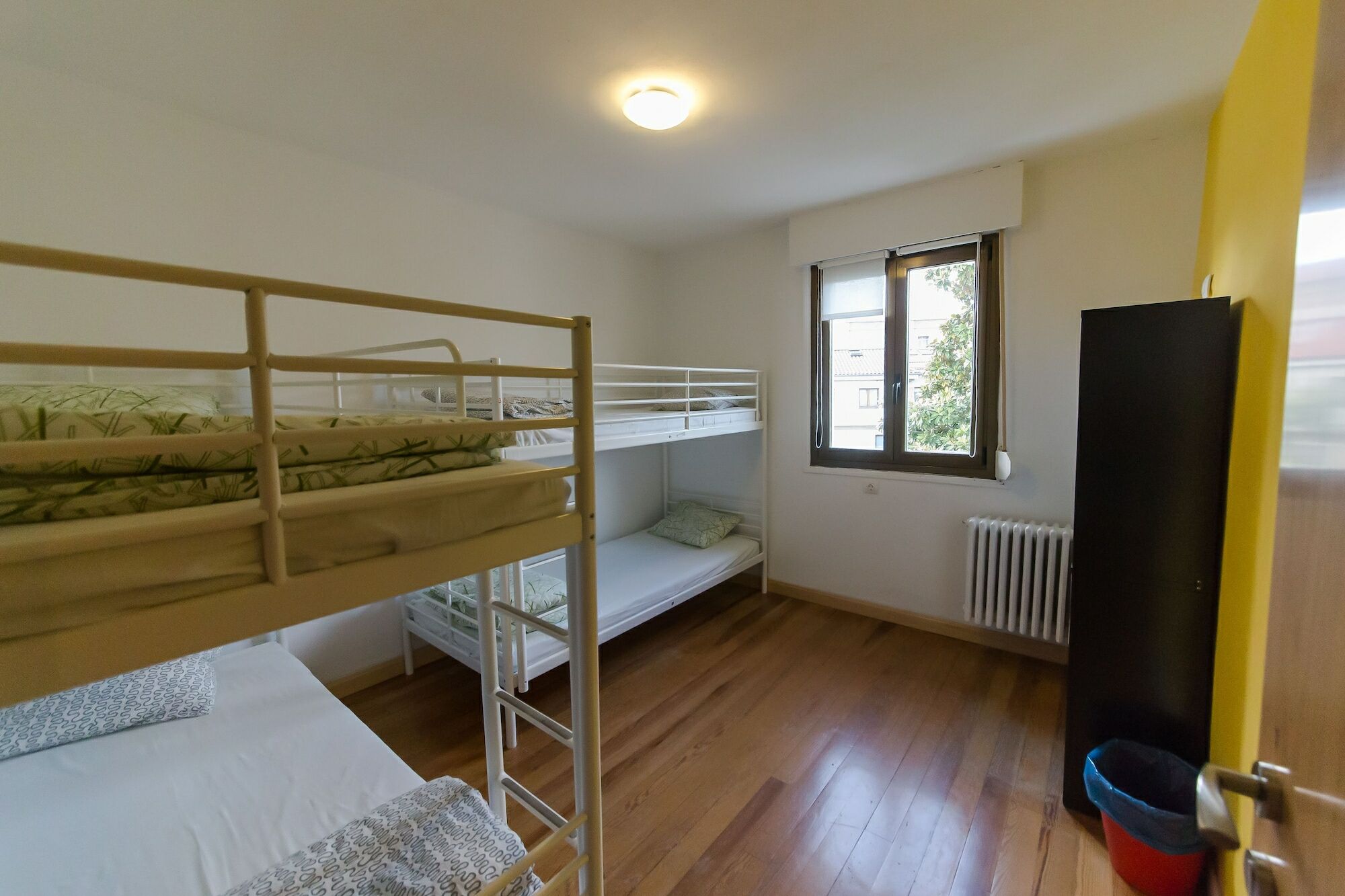 Xarma Hostel パンプローナ エクステリア 写真